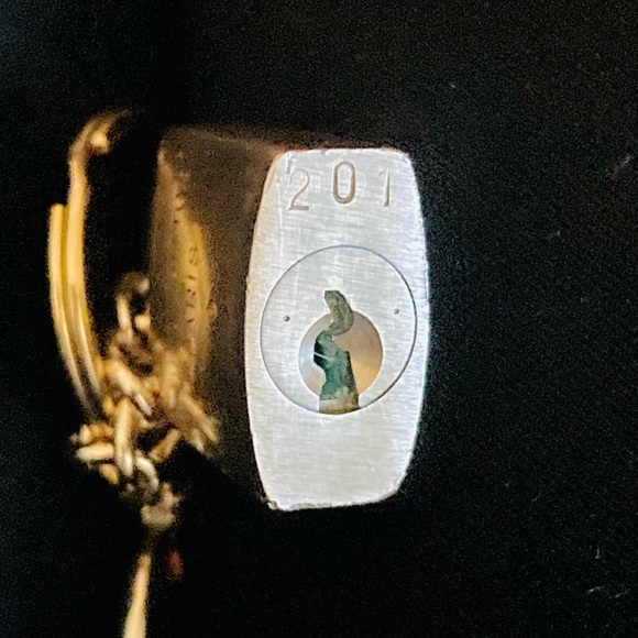 Louis Vuitton Tag and LOCK (201) “ Singing in the Rain” - Picture 14 of 15